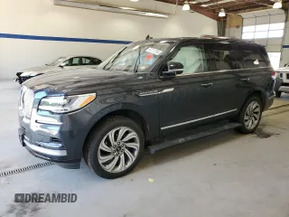 2022 Lincoln Navigator Reserve z VIN 5LMJJ2LT8NEL04053, wystawiony jako Copart lot #57211255 z przebiegiem Nie podano mil oraz Szkoda całkowita • Salvage title. Historia ofert i sprzedaży dostępna na DreamBid. Obrazek 1.