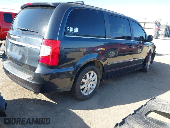 2014 Chrysler Town & Country Touring with VIN 2C4RC1BG0ER208505, listed as a IAAI auction lot 41775840 with 186,617 mi miles. Bid and sale history available at carsss.com. Image 4.