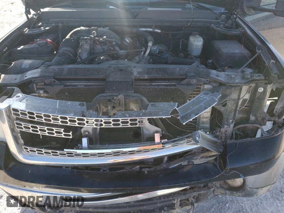 2009 GMC Sierra 2500HD SLT z VIN 1GTHK63639F186370, wystawiony jako Copart lot #46929955 z przebiegiem 268 663 mil mil oraz Szkoda całkowita • Salvage title. Historia ofert i sprzedaży dostępna na DreamBid. Obrazek 13.