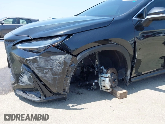 2025 Lexus NX 350 Premium with VIN 2T2GGCEZ6SC073039, listed as a IAAI auction lot 42358628 with 9,549 mi miles and . Bid and sale history available at DreamBid. Image 6.