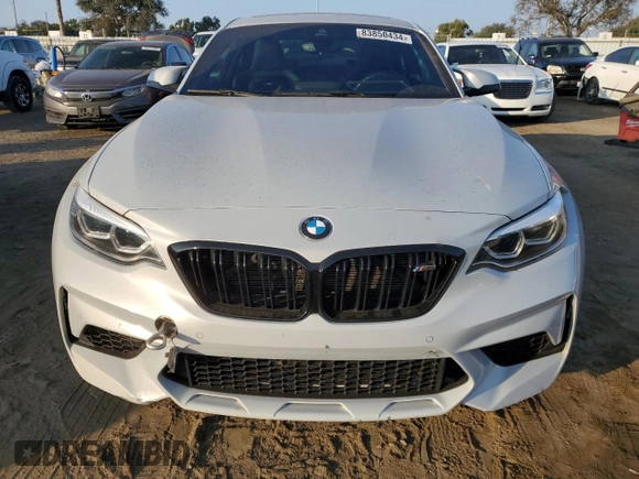 2020 BMW M2 Competition z VIN WBS2U7C01L7D99705, wystawiony jako Copart lot #83850434 z przebiegiem 101 313 mil mil oraz Szkoda całkowita • Salvage title. Historia ofert i sprzedaży dostępna na DreamBid. Obrazek 5.