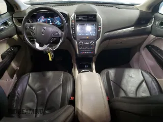2017 Lincoln MKC Reserve with VIN 5LMTJ3DH5HUL22366, listed as a Copart auction lot 47961325 with 120,200 mi miles and Clean title. Bid and sale history available at DreamBid. Image 8.