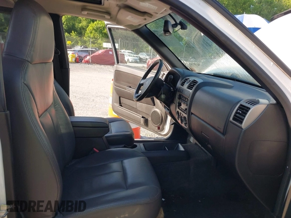 2007 Chevrolet Colorado 1LT z VIN 1GCDT13E978249656, wystawiony jako IAAI lot #42445862 z przebiegiem 115 298 mil mil oraz . Historia ofert i sprzedaży dostępna na DreamBid. Obrazek 5.