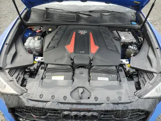 2022 Audi RS Q8 z VIN WU1ARBF15ND007471, wystawiony jako Copart lot #85458484 z przebiegiem Nie podano mil oraz Szkoda całkowita • Salvage title. Historia ofert i sprzedaży dostępna na DreamBid. Obrazek 12.