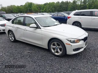 2014 BMW 3 Series 320i xDrive с VIN WBA3C3C53EK200294, выставлен на аукционе IAAI как лот 42456890 с пробегом 147 760 миль миль и . История ставок и продаж доступна на DreamBid. Изображение 1.