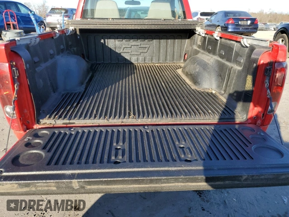 2006 Chevrolet Colorado Work Truck z VIN 1GCCS148X68229695, wystawiony jako Copart lot #83251174 z przebiegiem 80 326 mil mil oraz Czysty tytuł • Clean title. Historia ofert i sprzedaży dostępna na DreamBid. Obrazek 10.
