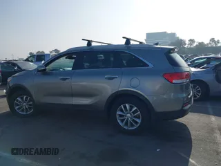 2017 Kia Sorento LX with VIN 5XYPG4A38HG206473, listed as a IAAI auction lot 41135610 with 114,810 mi miles. Bid and sale history available at carsss.com. Image 13.