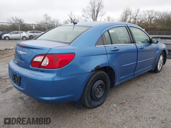 2007 Chrysler Sebring Touring z VIN 1C3LC56K47N533285, wystawiony jako IAAI lot #41869938 z przebiegiem 189 721 mil mil oraz . Historia ofert i sprzedaży dostępna na DreamBid. Obrazek 14.