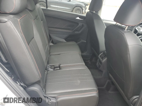 2024 Volkswagen Tiguan with VIN 3VVTB7AX3RM233619, listed as a Copart auction lot 51043355 with 1,002 mi miles and Salvage title. Bid and sale history available at DreamBid. Image 11.