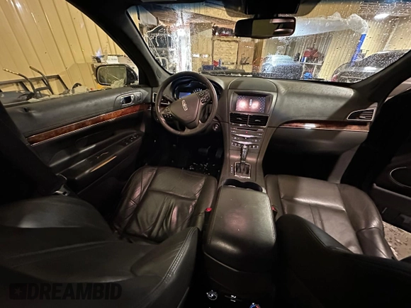 2017 Lincoln MKT with VIN 2LMHJ5NK3HBL01668, listed as a Copart auction lot 54481825 with 199,288 mi miles and Clean Title. Bid and sale history available at DreamBid. Image 9.