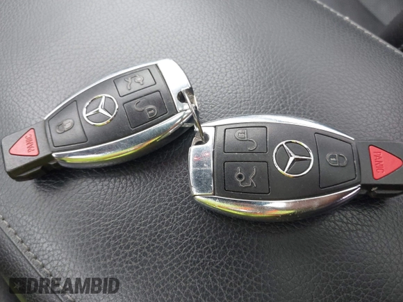 2014 Mercedes-Benz S 550 z VIN WDDUG8FB7EA035212, wystawiony jako IAAI lot #42376437 z przebiegiem 126 879 mil mil oraz . Historia ofert i sprzedaży dostępna na DreamBid. Obrazek 11.