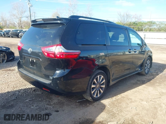 2020 Toyota Sienna XLE z VIN 5TDDZ3DC7LS244873, wystawiony jako IAAI lot #41941263 z przebiegiem 93 545 mil mil oraz . Historia ofert i sprzedaży dostępna na DreamBid. Obrazek 4.