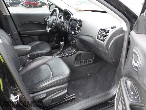 2018 Jeep Compass Limited with VIN 3C4NJDCB9JT238358, listed as a IAAI auction lot 42113754 with 105,266 mi miles and . Bid and sale history available at DreamBid. Image 5.