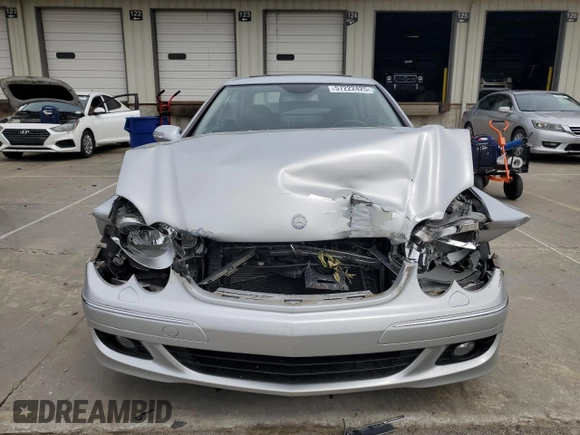 2006 Mercedes-Benz CLK 350 z VIN WDBTJ56JX6F167526, wystawiony jako Copart lot #57222425 z przebiegiem 100 397 mil mil oraz Szkoda całkowita • Salvage title. Historia ofert i sprzedaży dostępna na DreamBid. Obrazek 5.