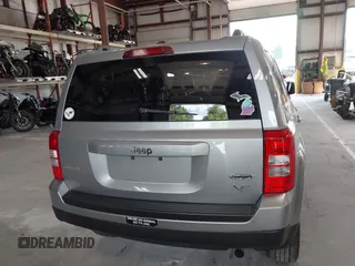 2015 Jeep Patriot High Altitude with VIN 1C4NJRFB4FD382647, listed as a IAAI auction lot 42641866 with 69,775 mi miles and . Bid and sale history available at DreamBid. Image 16.