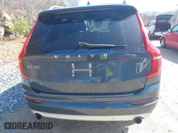 2018 Volvo XC90 Momentum with VIN YV4102PK7J1351715, listed as a IAAI auction lot 41901889 with 97,513 mi miles. Bid and sale history available at carsss.com. Image 16.