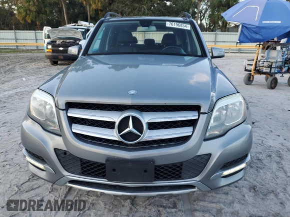 2014 Mercedes-Benz GLK 350 with VIN WDCGG8JB5EG290737, listed as a Copart auction lot 76196854 with 132,359 mi miles and Non Repairable. Bid and sale history available at DreamBid. Image 5.