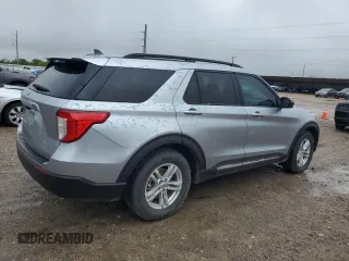 2022 Ford Explorer XLT z VIN 1FMSK7DH8NGA81304, wystawiony jako Copart lot #51003605 z przebiegiem 56 882 mil mil oraz Czysty tytuł • Clean title. Historia ofert i sprzedaży dostępna na DreamBid. Obrazek 3.