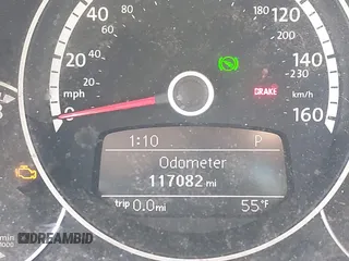 2013 Volkswagen Beetle 2.5L с VIN 3VWJP7AT1DM601306, выставлен на аукционе IAAI как лот 41846490 с пробегом 117 082 миль миль и . История ставок и продаж доступна на DreamBid. Изображение 15.