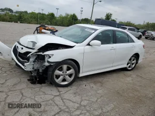 2011 Toyota Camry LE z VIN 4T1BF3EK6BU721532, wystawiony jako Copart lot #56635055 z przebiegiem 184 457 mil mil oraz Szkoda całkowita • Salvage title. Historia ofert i sprzedaży dostępna na DreamBid. Obrazek 1.