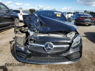 2019 Mercedes-Benz C 300 z VIN WDDWJ8EB3KF925510, wystawiony jako Copart lot #54577375 z przebiegiem 80 366 mil mil oraz Szkoda całkowita • Salvage title. Historia ofert i sprzedaży dostępna na DreamBid. Obrazek 5.
