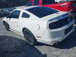 2013 Ford Mustang V6 with VIN 1ZVBP8AM9D5277773, listed as a IAAI auction lot 41805244 with 178,581 mi miles. Bid and sale history available at carsss.com. Image 3.