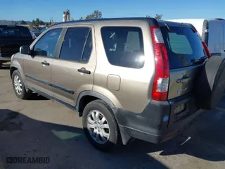 2006 Honda CR-V EX with VIN JHLRD68886C020368, listed as a IAAI auction lot 41814662 with 188,879 mi miles. Bid and sale history available at carsss.com. Image 3.