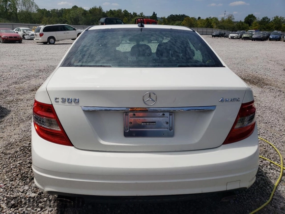 2009 Mercedes-Benz C 300 Sport z VIN WDDGF81X99R084146, wystawiony jako Copart lot #66393903 z przebiegiem 137 435 mil mil oraz Nie do naprawy • Non repairable. Historia ofert i sprzedaży dostępna na DreamBid. Obrazek 6.
