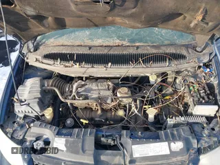 2002 Dodge Caravan SE with VIN 1B4GP24342B540997, listed as a IAAI auction lot 41515435 with 321,648 mi miles. Bid and sale history available at carsss.com. Image 10.