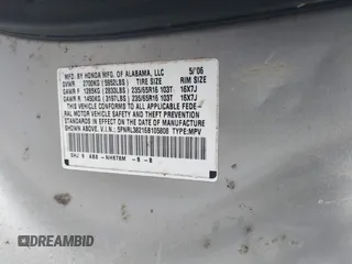 2006 Honda Odyssey LX with VIN 5FNRL38216B105808, listed as a IAAI auction lot 41737585 with 193,915 mi miles. Bid and sale history available at carsss.com. Image 9.