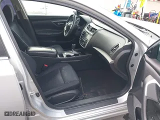 2017 Nissan Altima 2.5 SV with VIN 1N4AL3AP3HC274947, listed as a IAAI auction lot 41041845 with 138,995 mi miles. Bid and sale history available at carsss.com. Image 5.