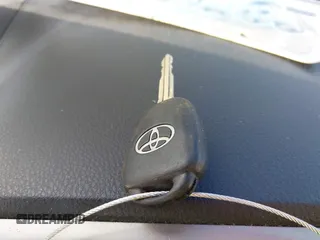 2015 Toyota RAV4 LE with VIN JTMBFREV3FJ039331, listed as a IAAI auction lot 41650536 with 155,127 mi miles. Bid and sale history available at carsss.com. Image 11.