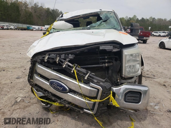 2015 Ford Super Duty F-250 SRW Lariat with VIN 1FT7W2BT8FEC30316, listed as a Copart auction lot 51681345 with 384,631 mi miles and Salvage Title. Bid and sale history available at carsss.com. Image 5.