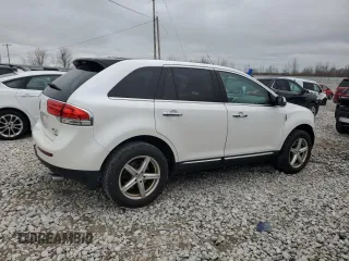 2013 Lincoln MKX with VIN 2LMDJ8JK7DBL18599, listed as a Copart auction lot 53031895 with 122,355 mi miles and Clean Title. Bid and sale history available at carsss.com. Image 3.