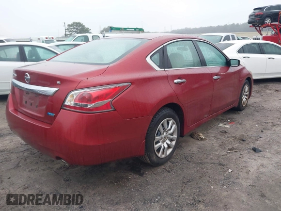 2014 Nissan Altima 2.5 with VIN 1N4AL3AP2EC165035, listed as a IAAI auction lot 41552228 with 228,307 mi miles and . Bid and sale history available at DreamBid. Image 4.