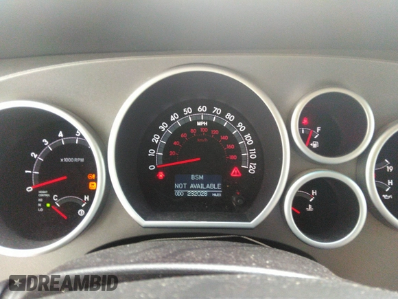 2015 Toyota Sequoia Platinum with VIN 5TDDW5G1XFS119997, listed as a IAAI auction lot 41344111 with 232,028 mi miles and . Bid and sale history available at DreamBid. Image 7.