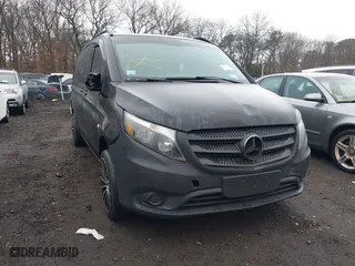 2019 Mercedes-Benz Metris Passenger Van with VIN WD4PG2EE1K3519009, listed as a IAAI auction lot 41437625 with 999,999 mi miles. Bid and sale history available at carsss.com. Image 6.