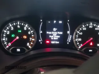 2020 Jeep Renegade Latitude z VIN ZACNJBBBXLPL52737, wystawiony jako IAAI lot #42083158 z przebiegiem 125 715 mil mil oraz . Historia ofert i sprzedaży dostępna na DreamBid. Obrazek 7.