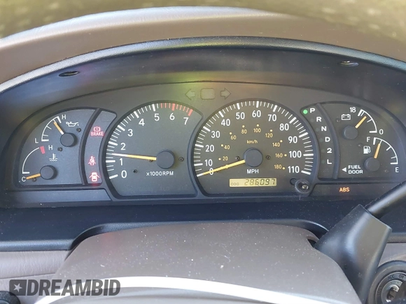 2004 Toyota Tundra SR5 with VIN 5TBET341X4S435475, listed as a IAAI auction lot 41772817 with 286,097 mi miles and . Bid and sale history available at DreamBid. Image 7.