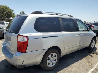 2006 Kia Sedona LX with VIN KNDMB233166078323, listed as a Copart auction lot 60902594 with 273,410 mi miles and Clean Title. Bid and sale history available at carsss.com. Image 3.