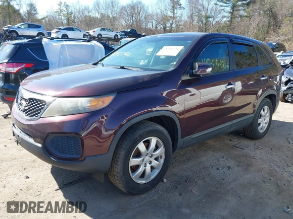 2011 Kia Sorento LX with VIN 5XYKT3A19BG172193, listed as a IAAI auction lot 41742744 with 143,740 mi miles. Bid and sale history available at carsss.com. Image 2.