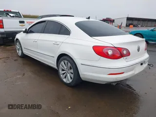 2010 Volkswagen CC Sport with VIN WVWNN7AN6AE552567, listed as a IAAI auction lot 41470802 with 117,539 mi miles. Bid and sale history available at carsss.com. Image 3.
