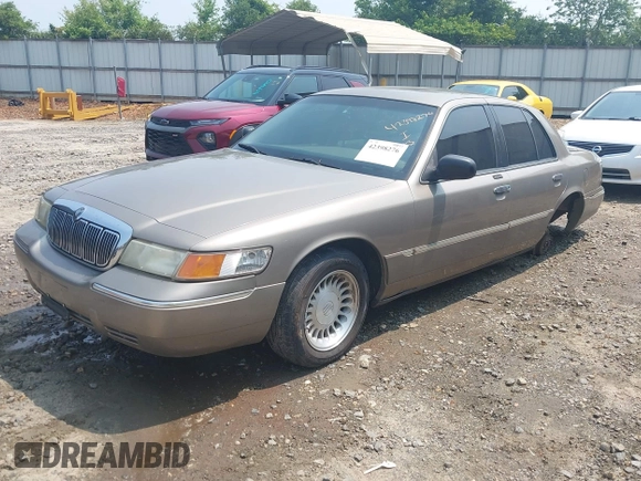 2002 Mercury Grand Marquis LS Premium с VIN 2MEFM75W72X638706, выставлен на аукционе IAAI как лот 42398276 с пробегом 201 961 миль миль и . История ставок и продаж доступна на DreamBid. Изображение 2.