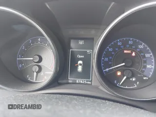 2016 Scion iM z VIN JTNKARJE6GJ519848, wystawiony jako IAAI lot #41731418 z przebiegiem 87 825 mil mil oraz . Historia ofert i sprzedaży dostępna na DreamBid. Obrazek 7.