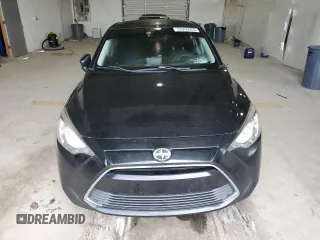 2016 Scion iA z VIN 3MYDLBZV3GY126714, wystawiony jako Copart lot #53955955 z przebiegiem 79 349 mil mil oraz Szkoda całkowita • Salvage title. Historia ofert i sprzedaży dostępna na DreamBid. Obrazek 5.