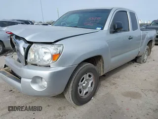 2010 Toyota Tacoma z VIN 5TETX4CN7AZ711543, wystawiony jako IAAI lot #41364581 z przebiegiem 242 820 mil mil oraz . Historia ofert i sprzedaży dostępna na DreamBid. Obrazek 18.