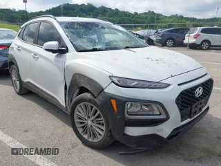 2020 Hyundai Kona SEL с VIN KM8K22AA5LU515039, выставлен на аукционе IAAI как лот 42364300 с пробегом 26 232 миль миль и . История ставок и продаж доступна на DreamBid. Изображение 1.