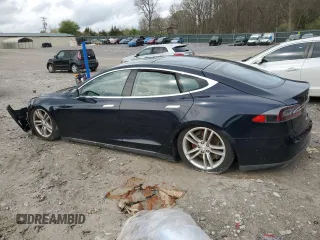 2013 Tesla Model S с VIN 5YJSA1DN9DFP01855, выставлен на аукционе Copart как лот 51257955 с пробегом 187 251 миль миль и Чистый • Clean title. История ставок и продаж доступна на DreamBid. Изображение 2.