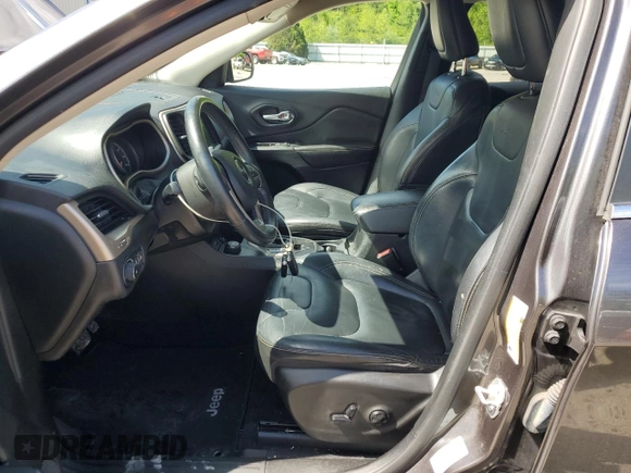 2015 Jeep Cherokee Limited z VIN 1C4PJMDSXFW676251, wystawiony jako Copart lot #56036505 z przebiegiem 148 750 mil mil oraz Szkoda całkowita • Salvage title. Historia ofert i sprzedaży dostępna na DreamBid. Obrazek 7.