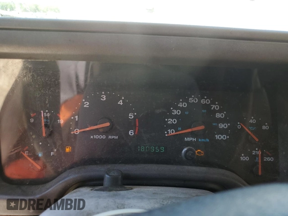 2001 Jeep Wrangler Sahara with VIN 1J4FA59S81P321490, listed as a Copart auction lot 57320005 with 180,959 mi miles and Salvage title. Bid and sale history available at DreamBid. Image 9.